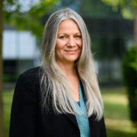 Nancy Blyth_Business 3 Nancy Blyth_Business 3